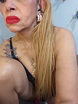 Snapshot of Sweeteangel chatting on 04/07/26, 05:41 Sweeteangel online show from 04/07/26, 05:41