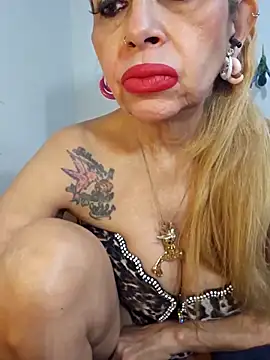 Snapshot of Sweeteangel chatting on 04/16/26, 04:19 Sweeteangel online show from 04/16/26, 04:19