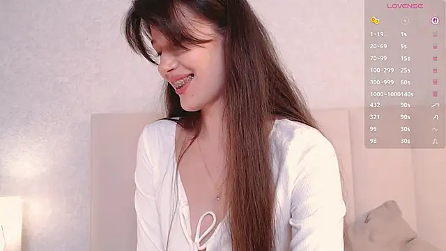 Snapshot of lustessence chatting on 09/26/25, 06:12 lustessence online show from 09/26/25, 06:12