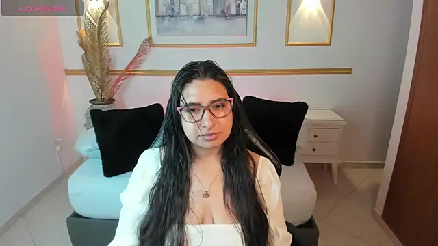 alice coopperx online show from 12/17/25, 12:22