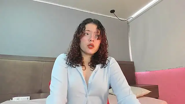 SamLuxuri online show from 09/29/25, 05:07