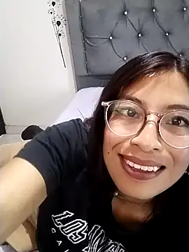 Snapshot of Megan_Darcy chatting on 03/16/26, 05:44 Megan Darcy online show from 03/16/26, 05:44