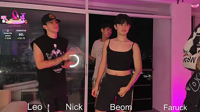 Snapshot of Handsomeboyss19 chatting on 09/11/25, 11:27 Handsomeboyss19 online show from 09/11/25, 11:27