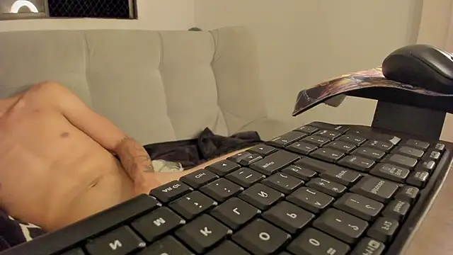 Snapshot of lordpussy__ chatting on 09/20/25, 02:56 lordpussy   online show from 09/20/25, 02:56