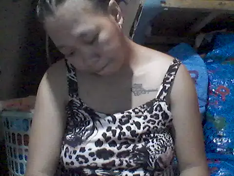 Snapshot of maypah chatting on 04/10/26, 01:44 maypah online show from 04/10/26, 01:44