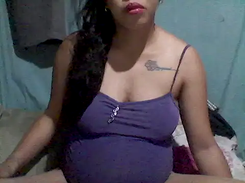 Snapshot of maypah chatting on 04/20/26, 12:02 maypah online show from 04/20/26, 12:02