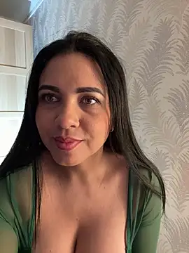 Elenaluxoficial online show from 03/10/26, 01:05