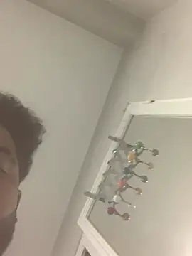 Snapshot of Bryan056_ chatting on 03/28/26, 06:40 Bryan056 online show from 03/28/26, 06:40