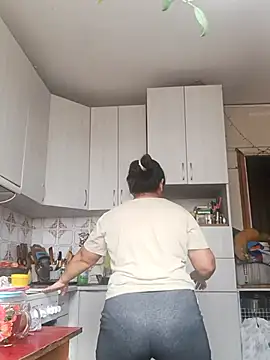 Snapshot of Luu-Lii777 chatting on 10/07/25, 04:20 Luu-Lii777 online show from 10/07/25, 04:20