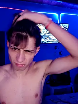 matiatr1112 online show from 10/22/25, 03:07