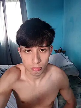 Snapshot of matiatr1112 chatting on 11/04/25, 05:01 matiatr1112 online show from 11/04/25, 05:01