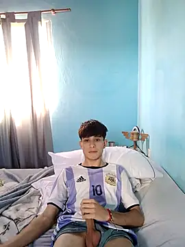 Snapshot of matiatr1112 chatting on 11/05/25, 05:24 matiatr1112 online show from 11/05/25, 05:24