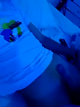 Snapshot of matiatr1112 chatting on 11/09/25, 04:33 matiatr1112 online show from 11/09/25, 04:33