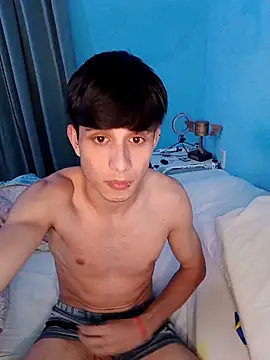 Snapshot of matiatr1112 chatting on 11/24/25, 01:49 matiatr1112 online show from 11/24/25, 01:49