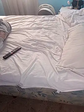 Snapshot of matiatr1112 chatting on 03/17/26, 07:28 matiatr1112 online show from 03/17/26, 07:28