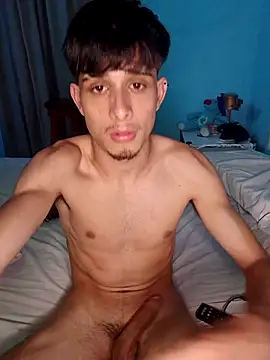 Snapshot of matiatr1112 chatting on 03/31/26, 03:41 matiatr1112 online show from 03/31/26, 03:41