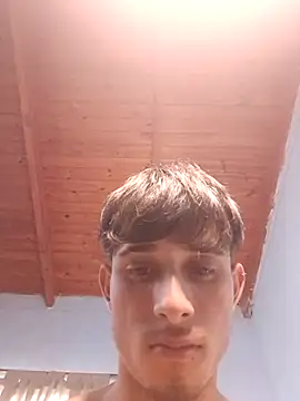 Snapshot of matiatr1112 chatting on 04/15/26, 09:15 matiatr1112 online show from 04/15/26, 09:15