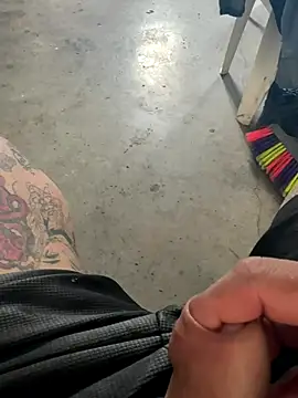 cfomega4592 online show from 10/10/25, 05:56