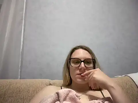 NikexPretty online show from 05/05/26, 07:22