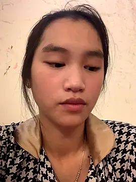 Snapshot of -Lie-06 chatting on 10/01/25, 02:01 -Lie-06 online show from 10/01/25, 02:01