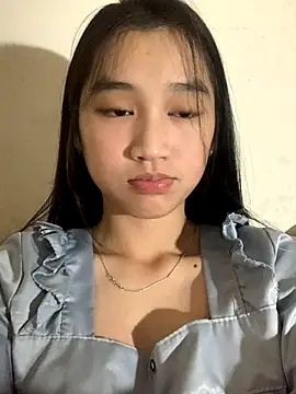 Snapshot of -Lie-06 chatting on 10/21/25, 02:51 -Lie-06 online show from 10/21/25, 02:51