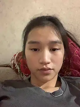 Snapshot of -Lie-06 chatting on 11/29/25, 10:18 -Lie-06 online show from 11/29/25, 10:18