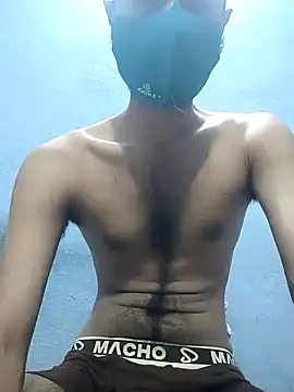 Snapshot of GirlsCrush_ chatting on 09/18/25, 06:10 GirlsCrush online show from 09/18/25, 06:10