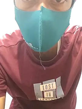 Snapshot of GirlsCrush_ chatting on 09/19/25, 08:09 GirlsCrush online show from 09/19/25, 08:09