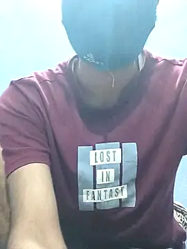 Snapshot of GirlsCrush_ chatting on 09/20/25, 07:04 GirlsCrush online show from 09/20/25, 07:04