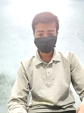 GirlsCrush  online show from 11/11/25, 07:03