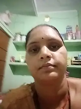 Snapshot of Hot_mamta55 chatting on 08/02/26, 05:17 Hot mamta55 online show from 08/02/26, 05:17