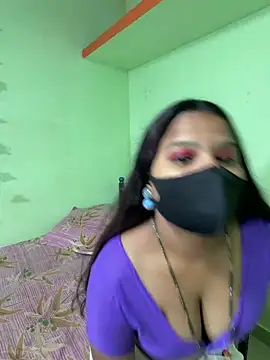 Shneeha le online show from 02/12/26, 04:46