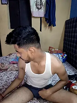 Snapshot of fcukboiiiii69 chatting on 04/12/26, 11:48 fcukboiiiii69 online show from 04/12/26, 11:48