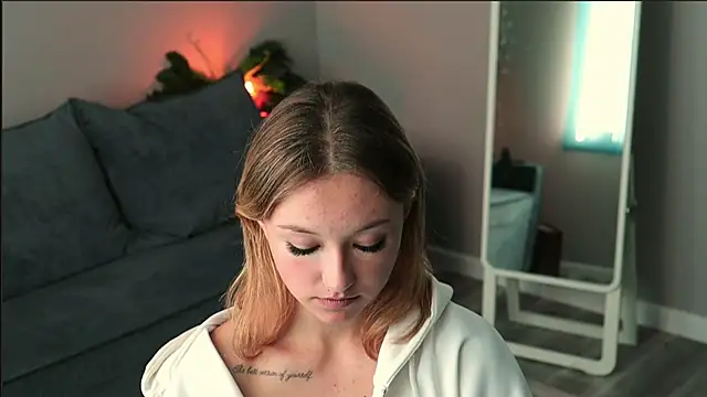 Snapshot of NadaMatott chatting on 09/10/25, 04:23 NadaMatott online show from 09/10/25, 04:23