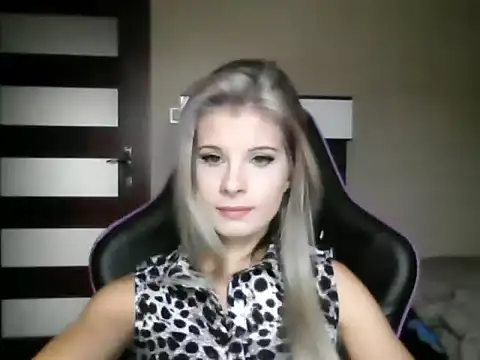 KristineGlow online show from 09/16/25, 06:14