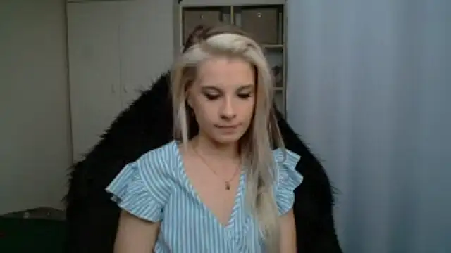 Snapshot of KristineGlow chatting on 07/06/26, 03:03 KristineGlow online show from 07/06/26, 03:03