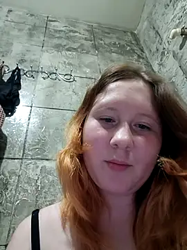 Snapshot of MiaKissy chatting on 09/09/25, 12:15 MiaKissy online show from 09/09/25, 12:15