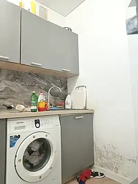 Snapshot of MiaKissy chatting on 10/07/25, 06:10 MiaKissy online show from 10/07/25, 06:10