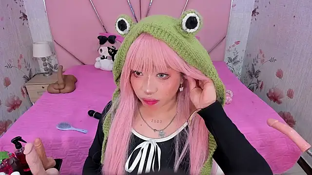 SafiroAgataaa online show from 12/22/25, 09:23