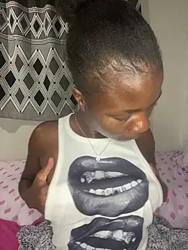 Snapshot of Crazyqueenxxx chatting on 09/18/25, 11:29 Crazyqueenxxx online show from 09/18/25, 11:29