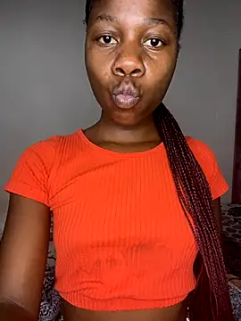 Snapshot of Crazyqueenxxx chatting on 10/22/25, 01:28 Crazyqueenxxx online show from 10/22/25, 01:28