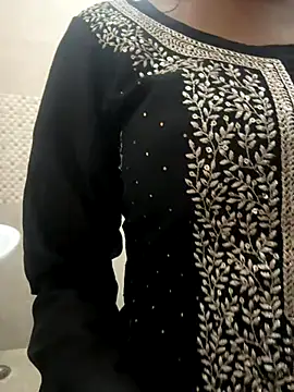 HeerStd online show from 11/08/25, 01:33