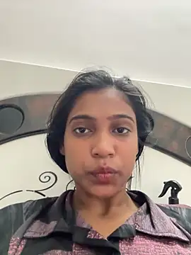 Snapshot of HeerStd chatting on 04/04/26, 05:06 HeerStd online show from 04/04/26, 05:06