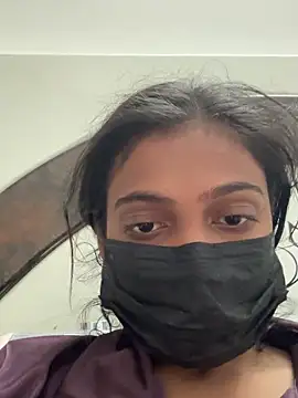 Snapshot of HeerStd chatting on 04/05/26, 11:18 HeerStd online show from 04/05/26, 11:18