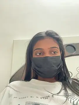 Snapshot of HeerStd chatting on 04/10/26, 10:20 HeerStd online show from 04/10/26, 10:20