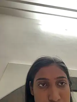 Snapshot of HeerStd chatting on 04/11/26, 05:34 HeerStd online show from 04/11/26, 05:34