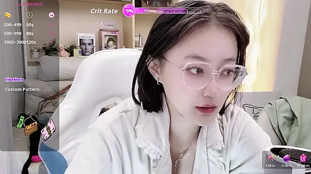 Naiyi-babe online show from 10/28/25, 04:09