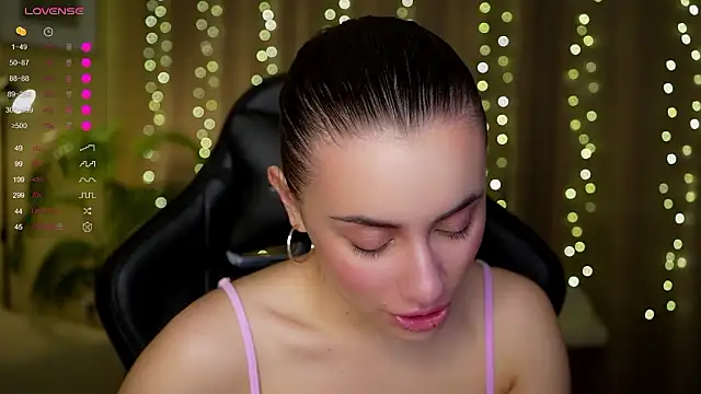 Snapshot of KateCarrey chatting on 01/13/26, 04:23 KateCarrey online show from 01/13/26, 04:23