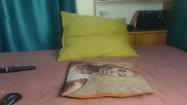 Snapshot of Keishaa-77 chatting on 03/22/26, 02:26 Keishaa-77 online show from 03/22/26, 02:26