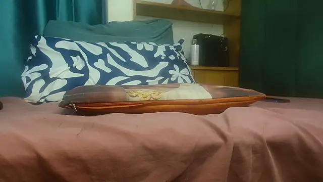 Snapshot of Keishaa-77 chatting on 03/28/26, 04:12 Keishaa-77 online show from 03/28/26, 04:12